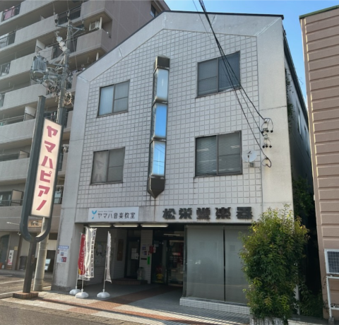 可児センターの外観