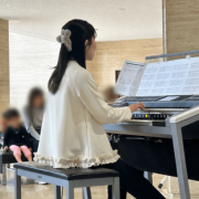 T.S 先生